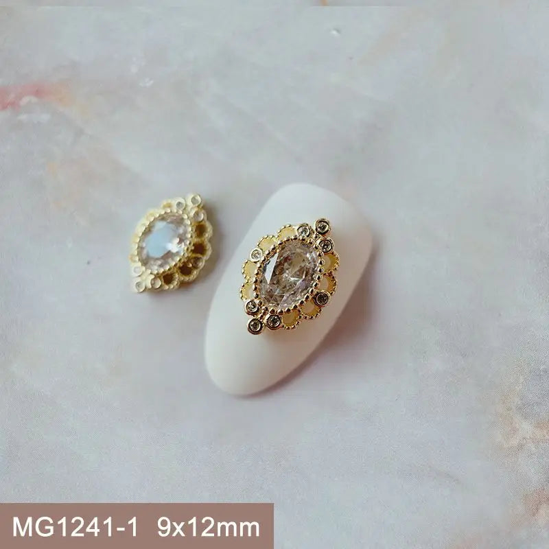 10pcs Xmas Christmas Tree Rotating Snowflakes Zircon Nail Art Manicure Nails Accessories DIY Nail Decorations Supplies Charms